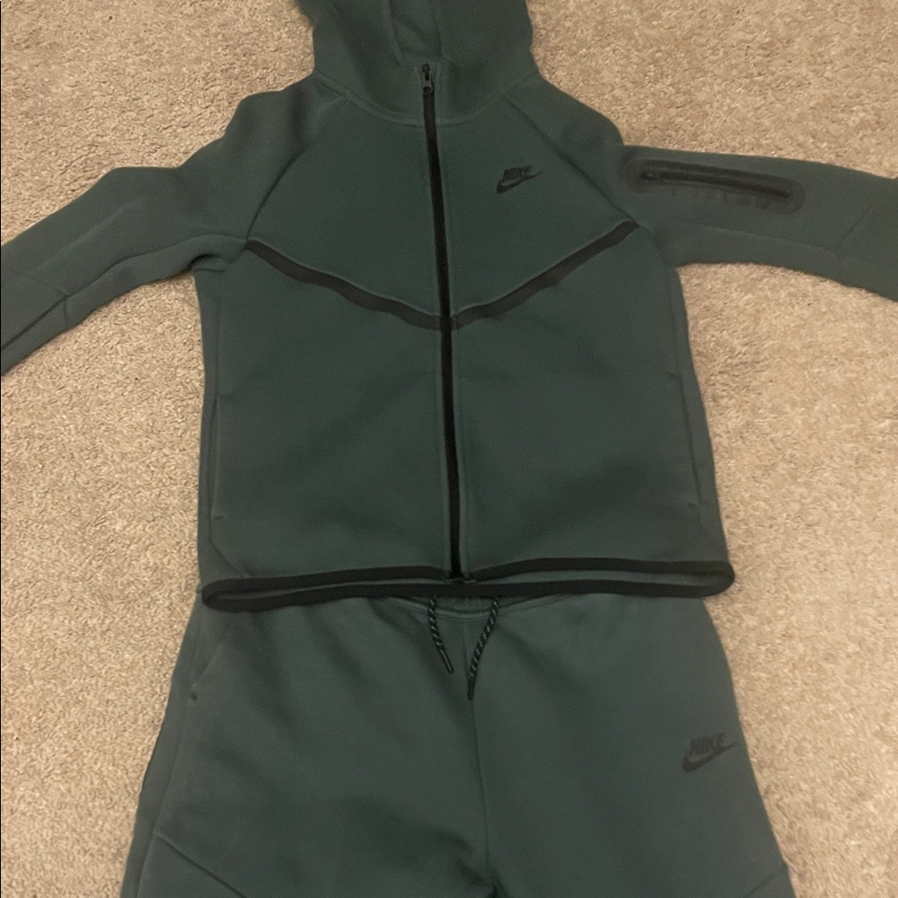 Nike Forest Green Tracksuit with Black Details